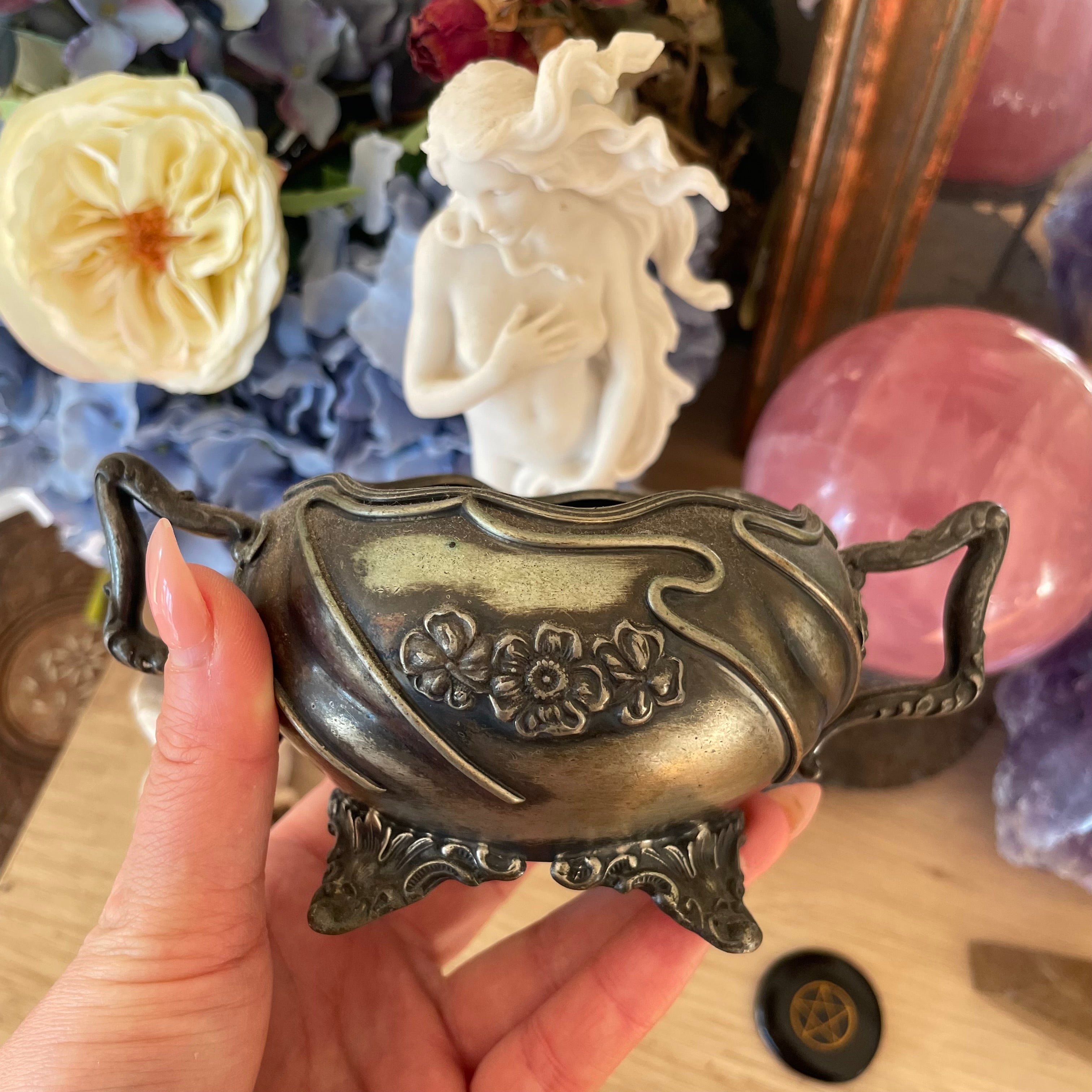 Antique Art Nouveau Rockford Silver cauldron witchy sugar bowl floral 1907